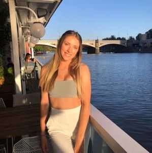 Meet your Posher, Ciara